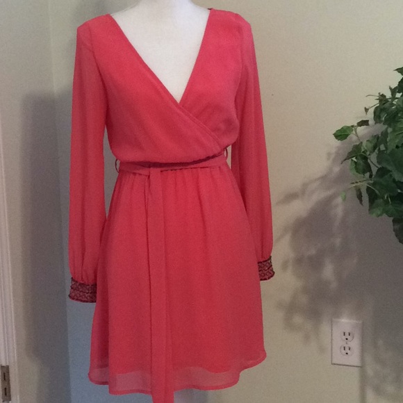 Ya Los Angeles Dresses & Skirts - ❤️EUC YA Pink/coral dressy V cross front L/S